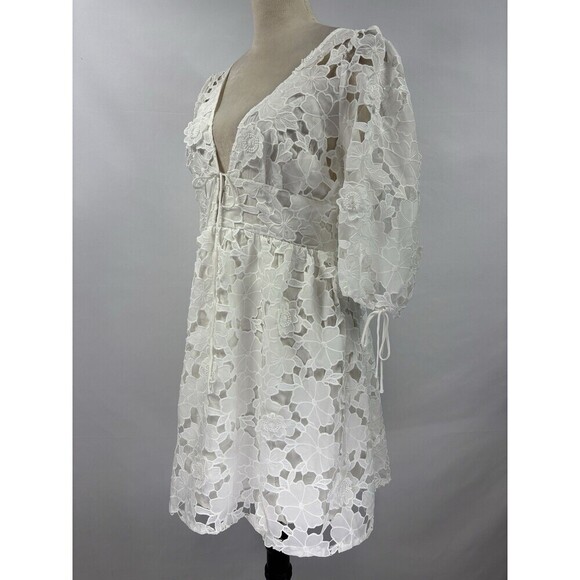 Storia Mini Dress White Lace Large Plunge Neckline V-neck Backless Eyelet - Picture 11 of 12